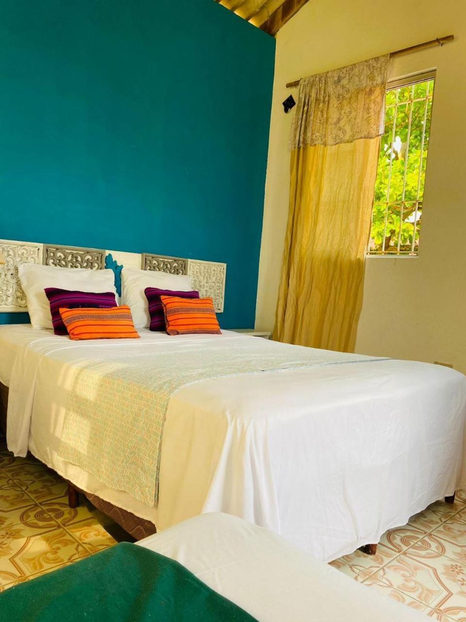 Casa Mima Hotel Флорес Екстериор снимка